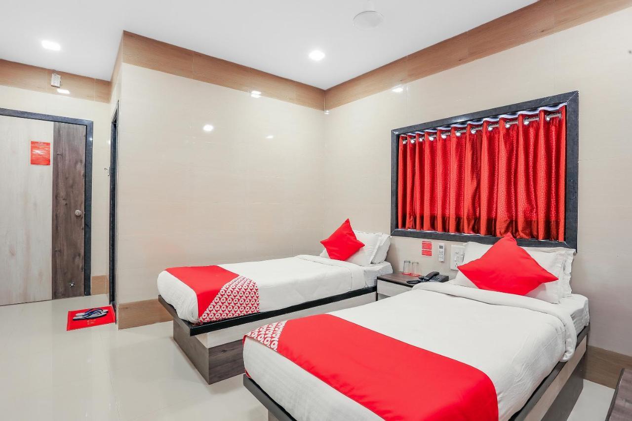 Oyo 10697 Hotel Suraj Inn Surat Exterior photo